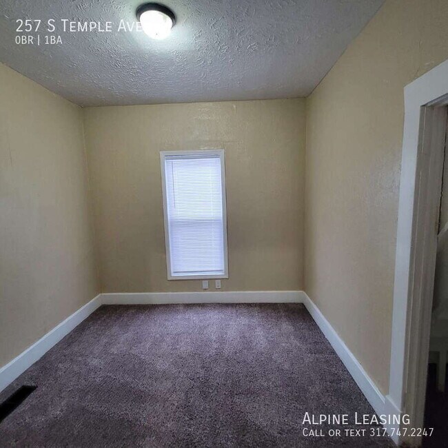 Building Photo - 257 S Temple Ave