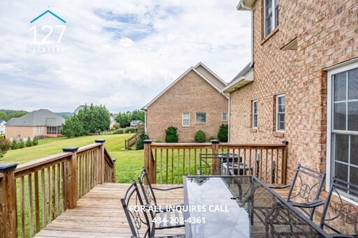 Building Photo - Comfortable & Stunning 4-Bedroom House in Prime Forest Location!