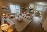 Building Photo - 637 Shepherd Ave