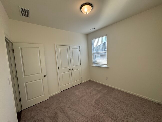 Building Photo - 2136 Norwood Ct