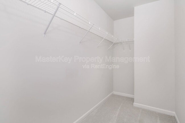 Building Photo - 2061 Caen St