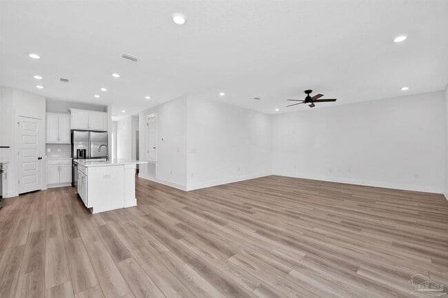 Building Photo - 6525 Paso Fino Dr