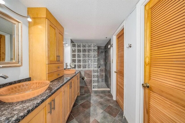 Building Photo - 206 Quayside Cir