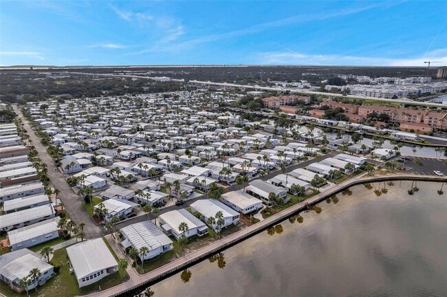 Building Photo - 4851 W Gandy Blvd