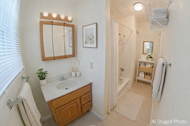 Building Photo - 800 Rannells Rd