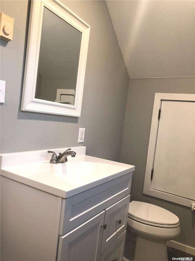 Building Photo - 407 Central Ave