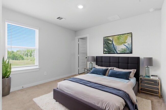 Building Photo - 5403 Kingdom Heights Blvd
