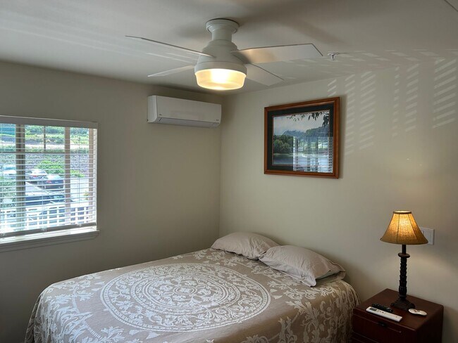 Building Photo - Pailolo Place Furnished One Bedroom
