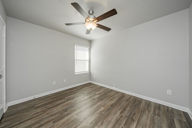 Building Photo - 2219 Terrilyn Ct