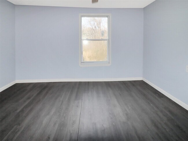 Building Photo - 6611 Jensen St