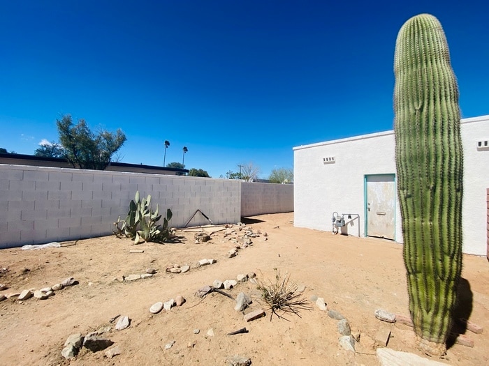 Building Photo - 2625 E Copper St