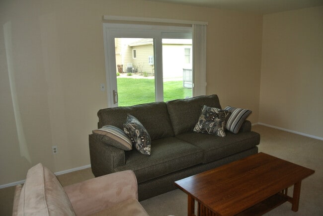 Building Photo - Boulder Townhome 3 bed, 2.5 bath
