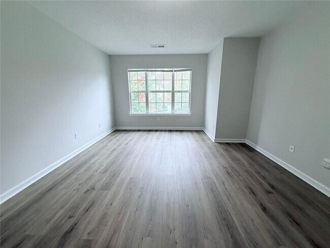 Building Photo - 259 Azalea Cir