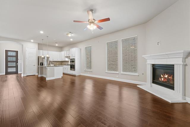 Building Photo - 8015 Sunflower Ln