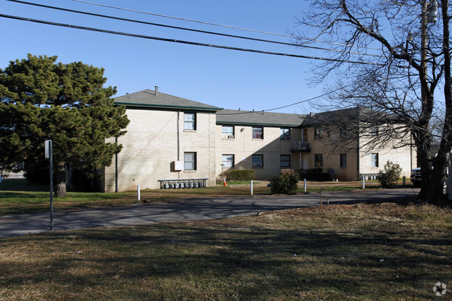 Building Photo - Walker Square