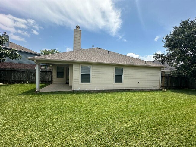 Building Photo - 2704 Quail Dove Ln