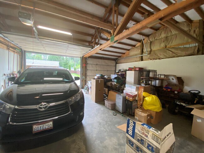 Building Photo - 4 Bed 2 Bath Home in Monroe