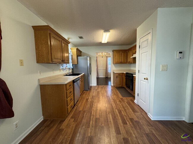 Building Photo - 104 Myles Ln