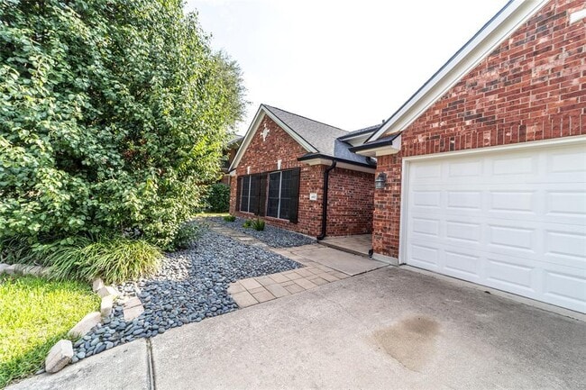 Building Photo - 8917 Joachim Ln