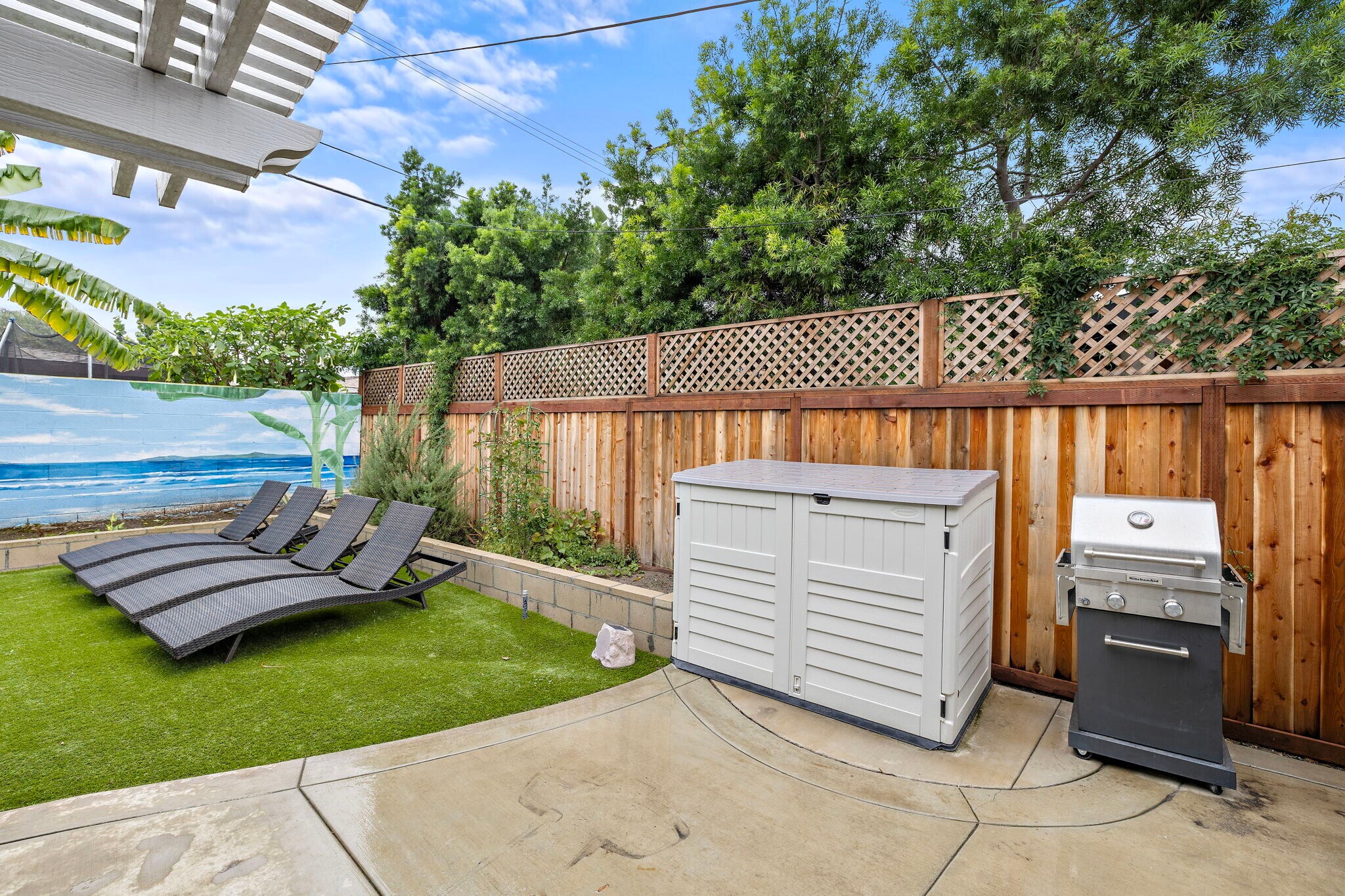 Building Photo - 1581 Baker St