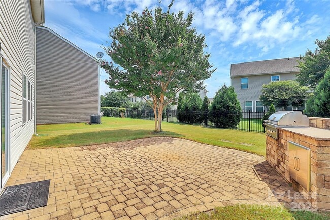 Building Photo - 14321 Green Birch Dr