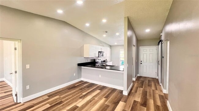 Building Photo - 1184 Calanda Ave