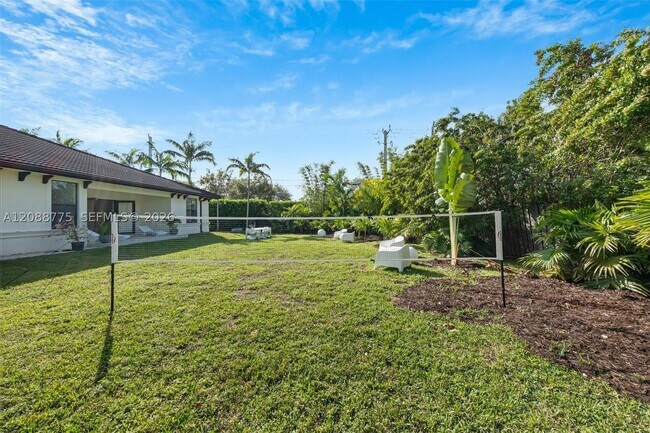 Building Photo - 12790 SW 91 Ave