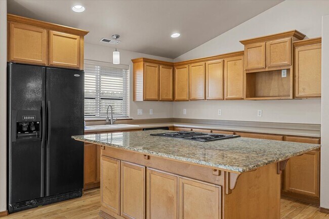 Building Photo - 1041 Compton Way