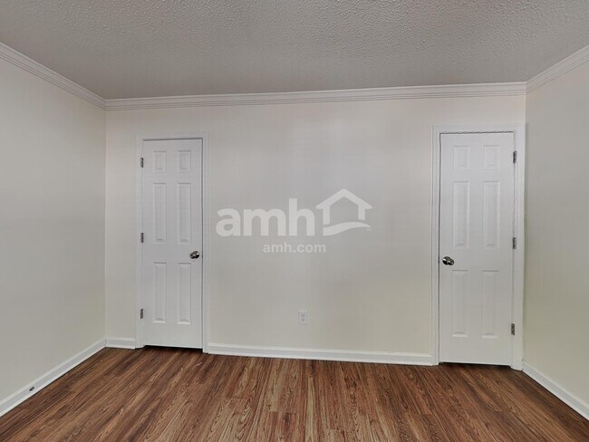 Building Photo - 3232 Spring Mesa Dr SW