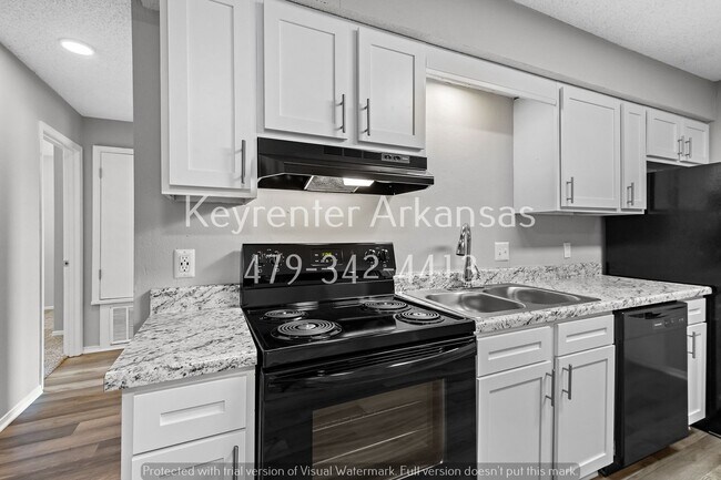 Building Photo - Cozy 2 Bedroom Duplex with Fireplace & Spacious Backyard!
