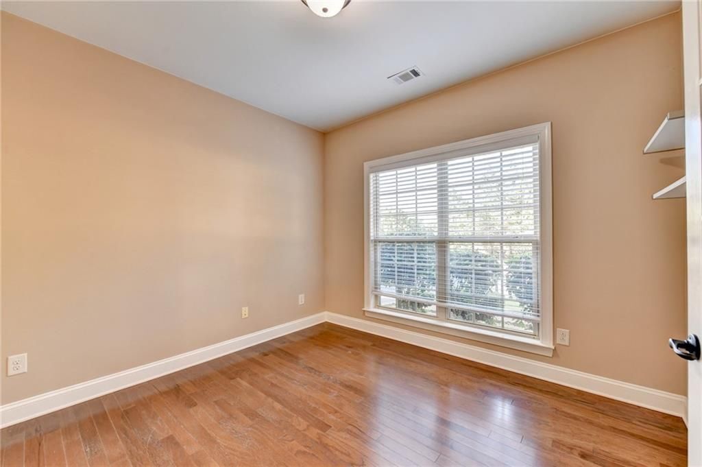 Building Photo - 3709 Union Park Dr