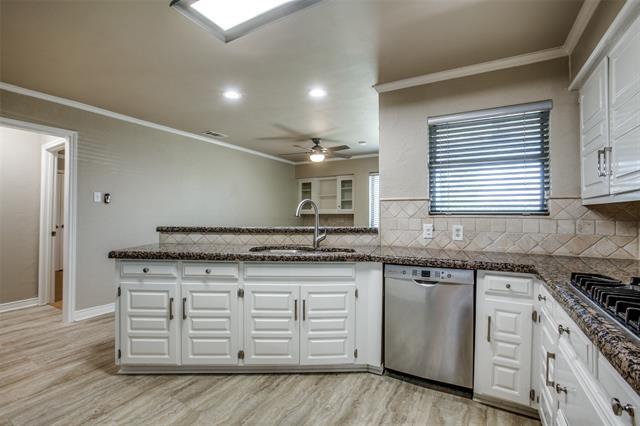 Building Photo - 2700 Quail Ridge Dr