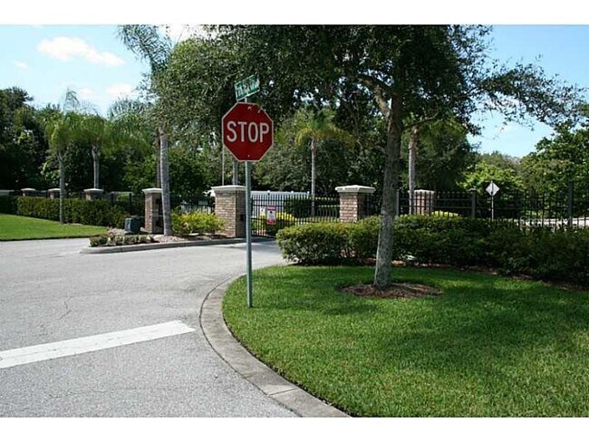 Building Photo - 3806 Parkridge Cir