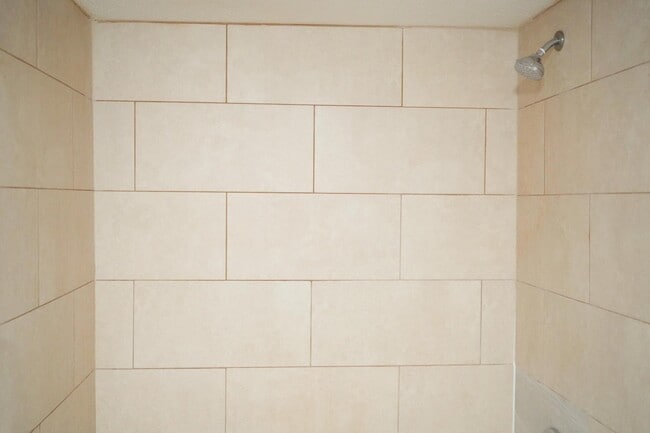 Building Photo - 1133 Benoist Farms Rd