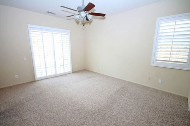 Building Photo - Exceptional Executive Single Story Home