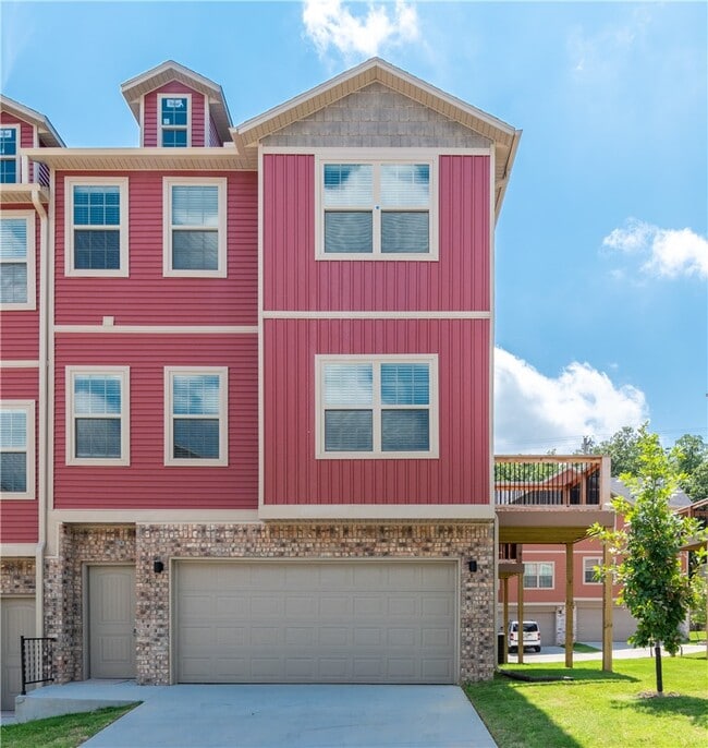 Building Photo - 2819 W Auburn Dr