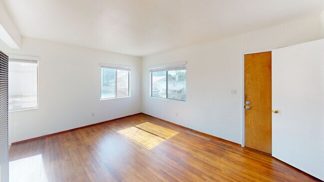 Building Photo - 855 C Ave