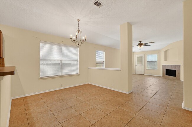 Building Photo - 20114 Larkspur Landing