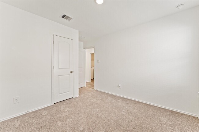 Building Photo - 24210 Sandstone Valley Ln