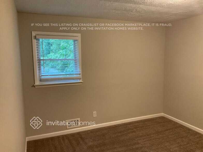 Building Photo - 590 Kenridge Cir