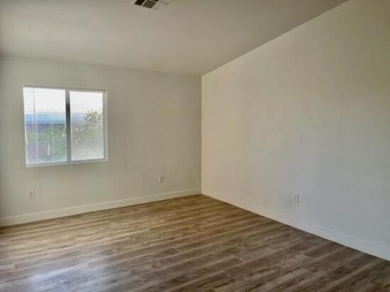 Building Photo - 2110 Los Feliz St