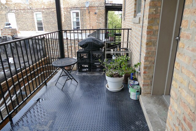 Building Photo - 1531 W Hollywood Ave