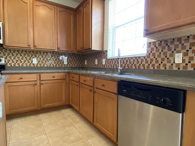 Building Photo - 9836 Old Patina Way