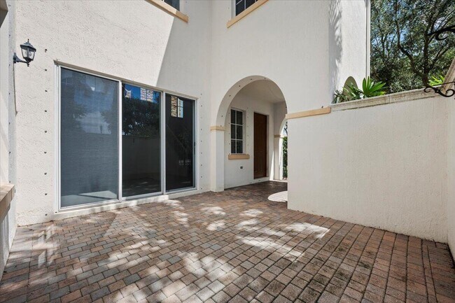 Building Photo - 35 Stoney Dr