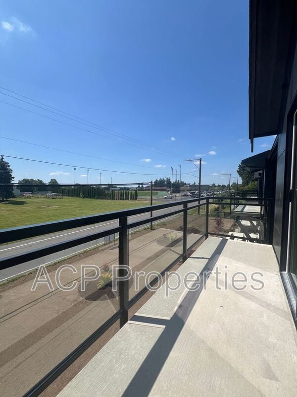 Building Photo - 1318 Bradley Ct
