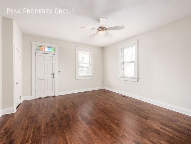 Building Photo - 506 S Lazelle St