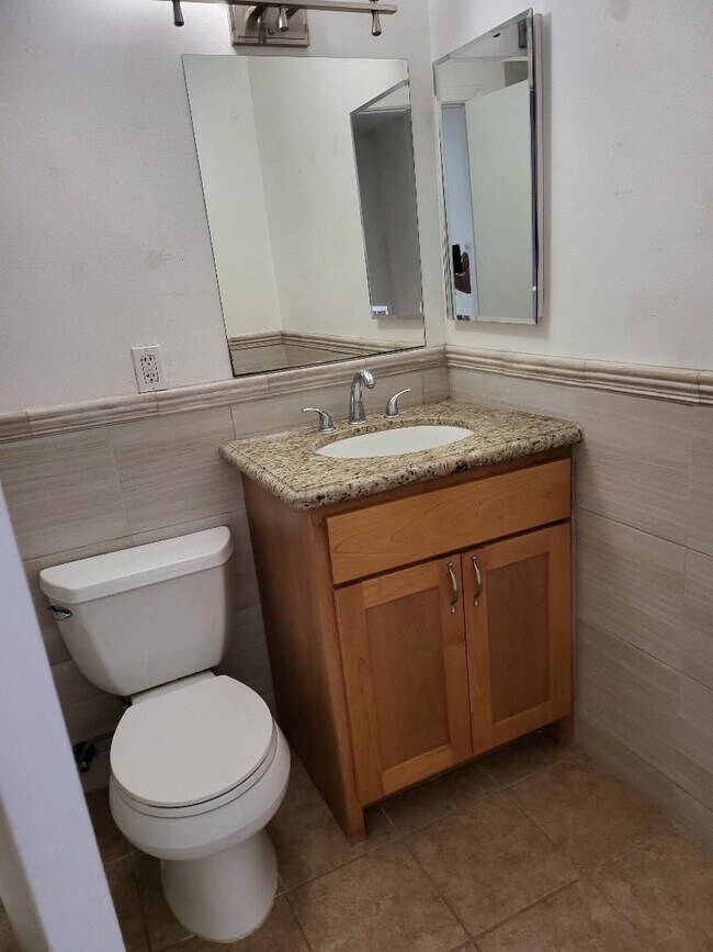 Building Photo - Sharp Townhouse on Victoria Avenue across from the Marina