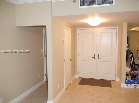 Building Photo - 20281 E Country Club Dr
