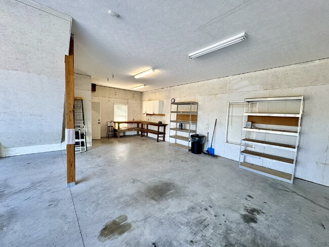 Building Photo - Bid-a-Wee Beach Gulf View -Long Term Rental!