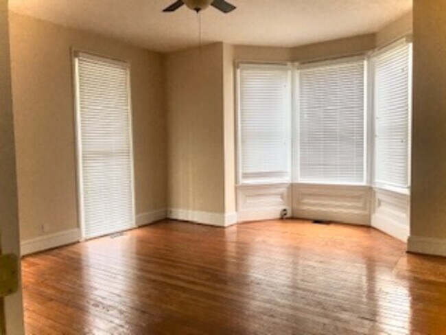 Building Photo - 78 Parkview Ave